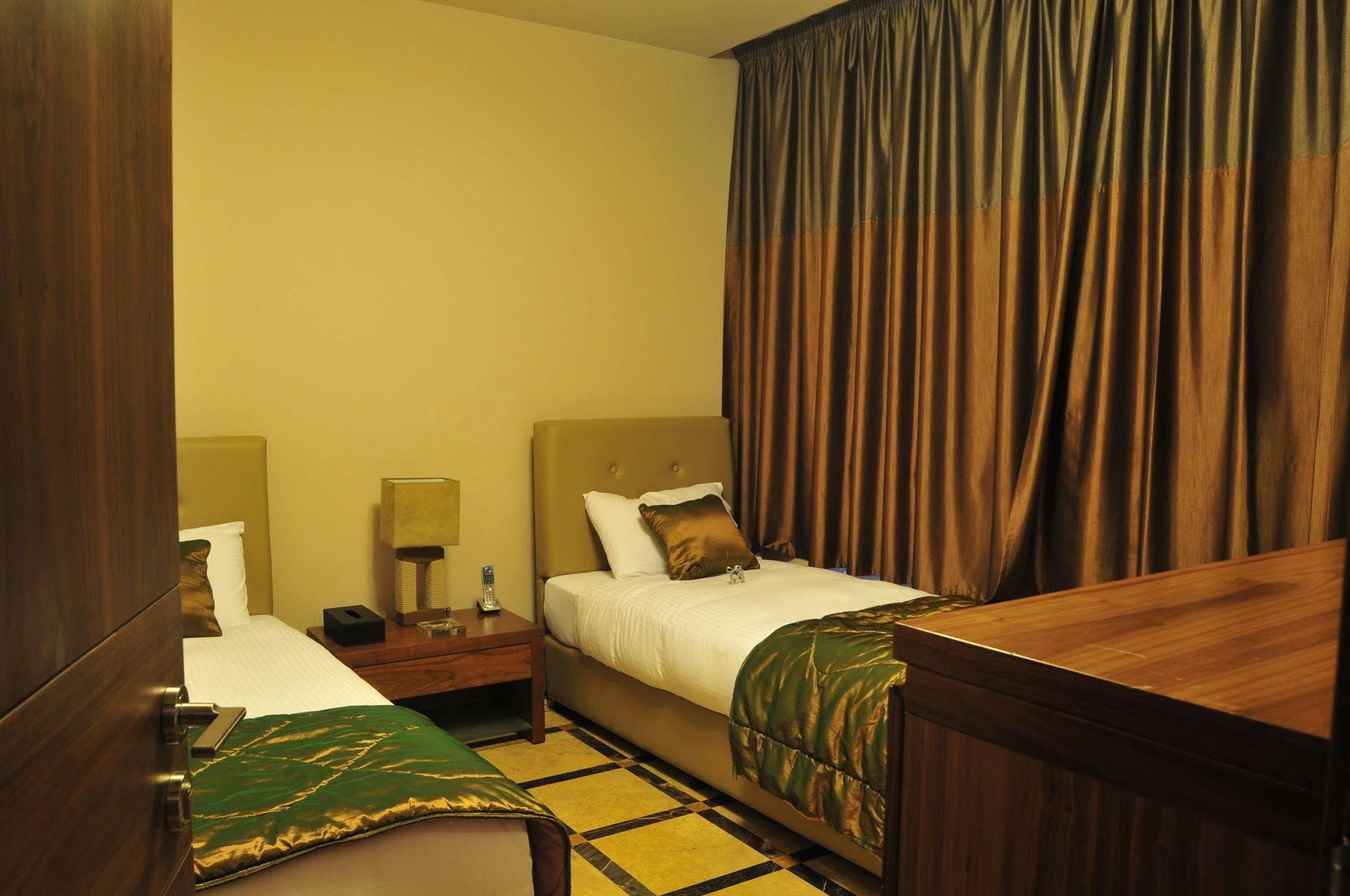 City Suite Hotel Beirut Exterior foto